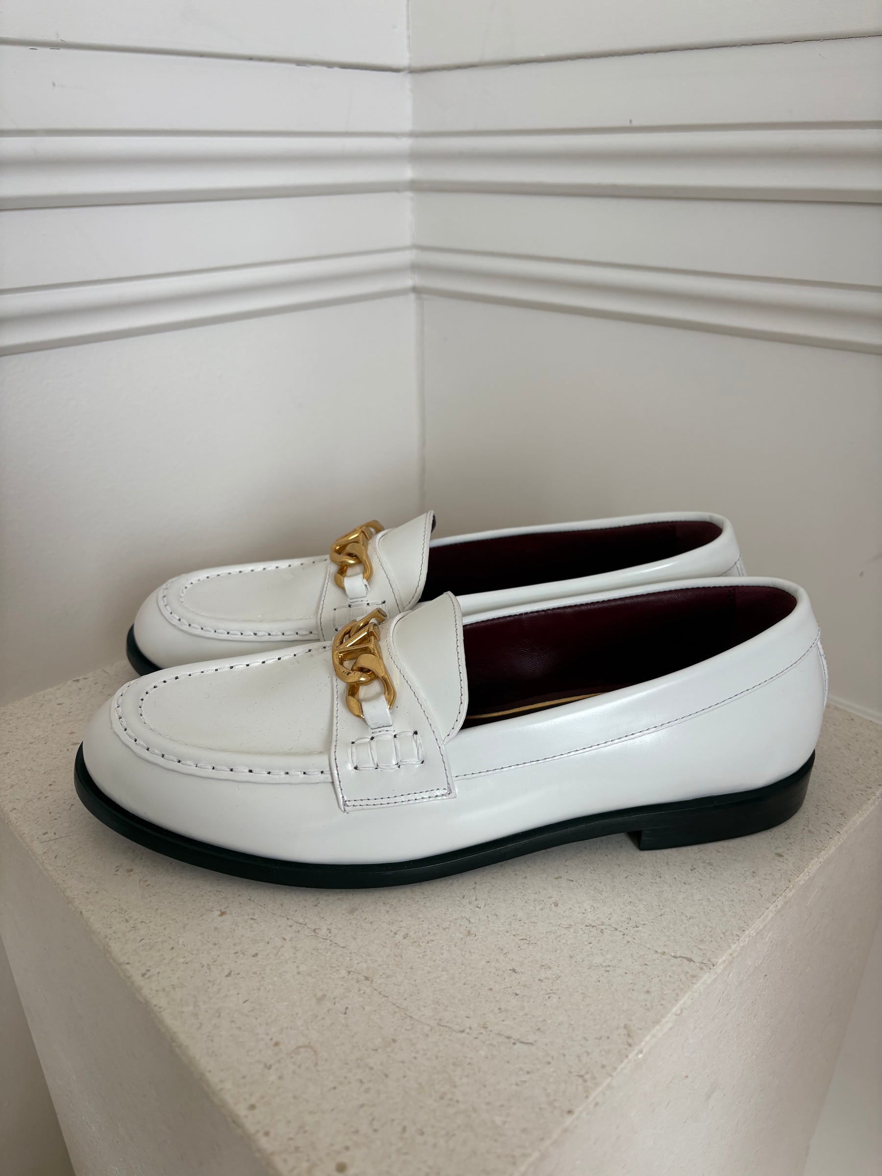 Valentino Garavani White Leather Logo Loafers, 40.5