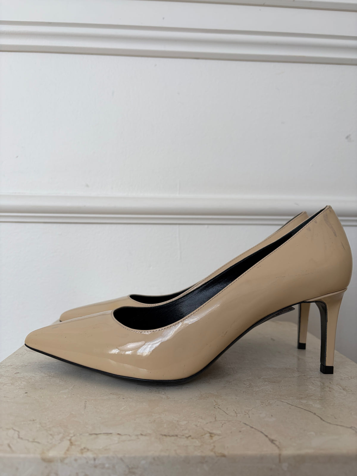 Saint Laurent Beige Low Patent Pumps, 39