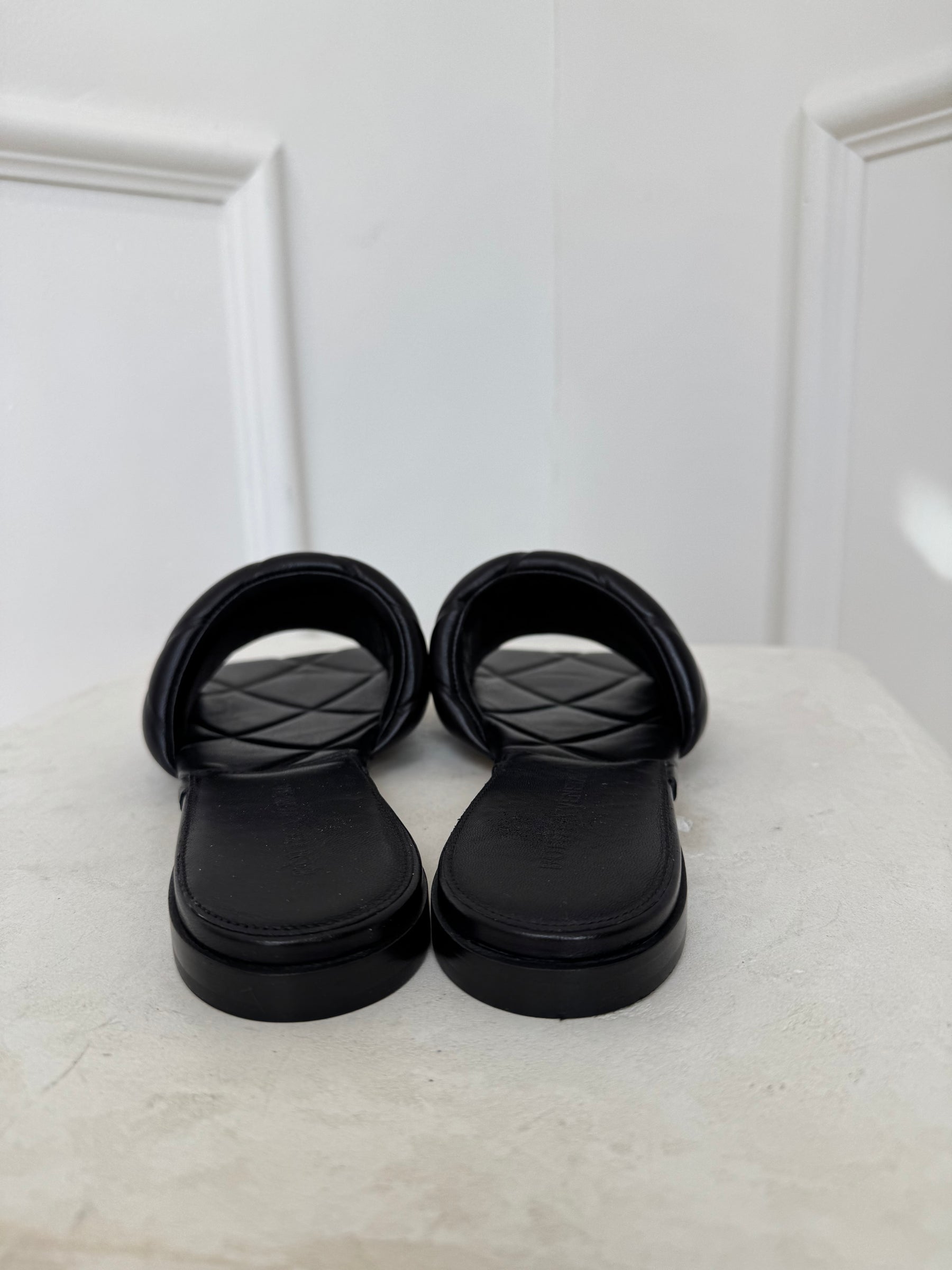 Bottega Veneta Black Padded Lido Slides, 38