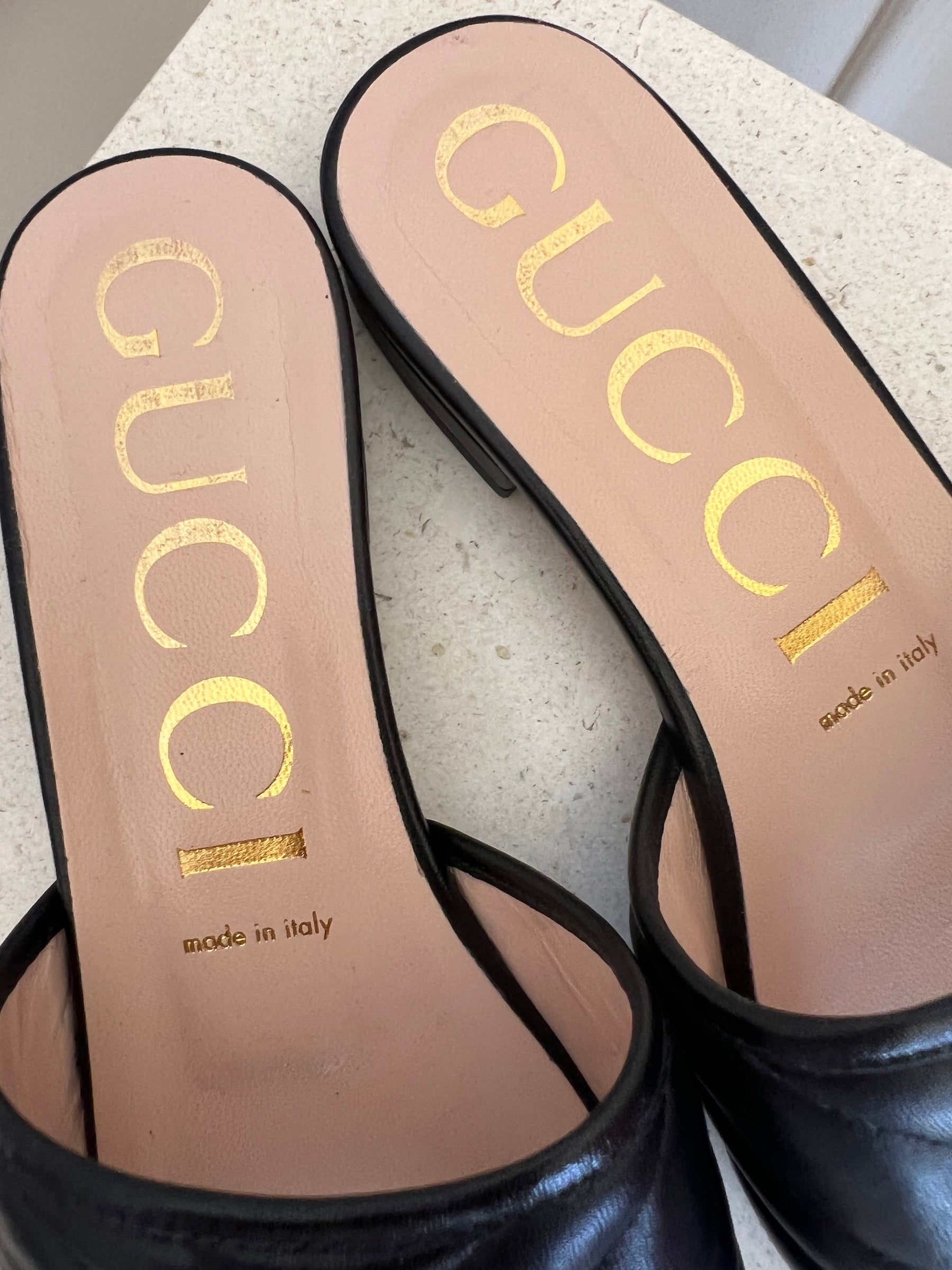 Gucci Marmont Black Leather Slides, 39