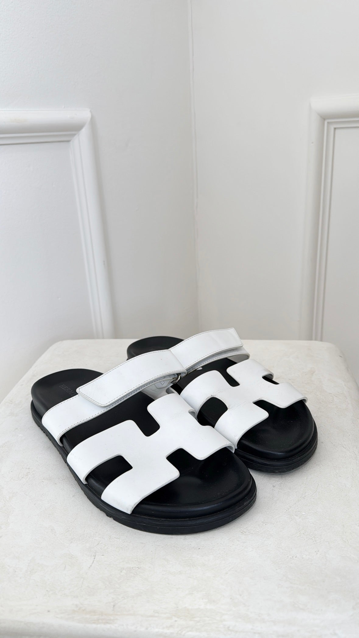 Hermès White Leather Chypre Sandals, 39.5