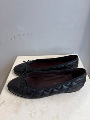 Chanel Black Quilted Chanel Ballet Flats, 37