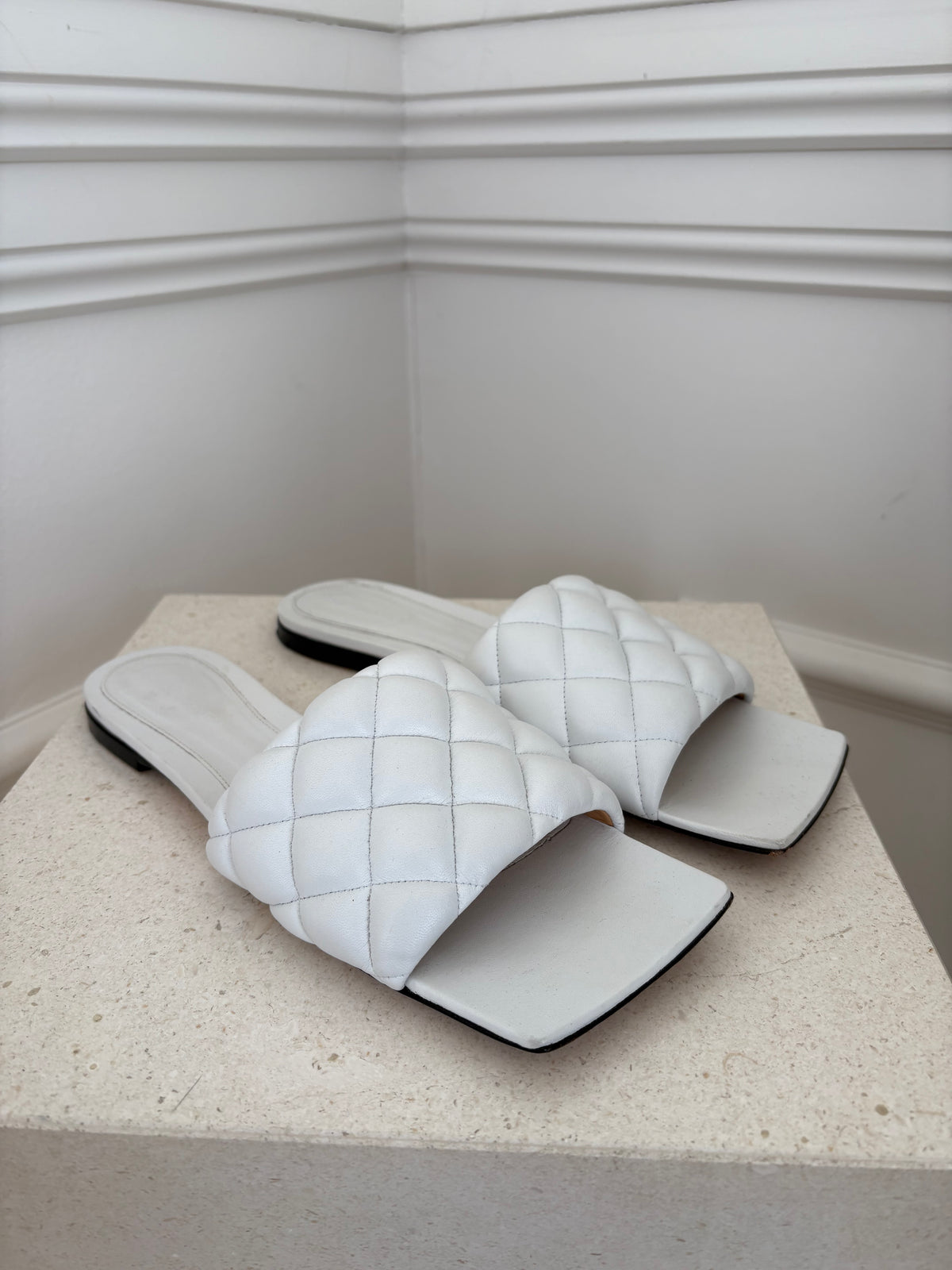 Bottega Veneta White Padded Lido Leather Slides, 39