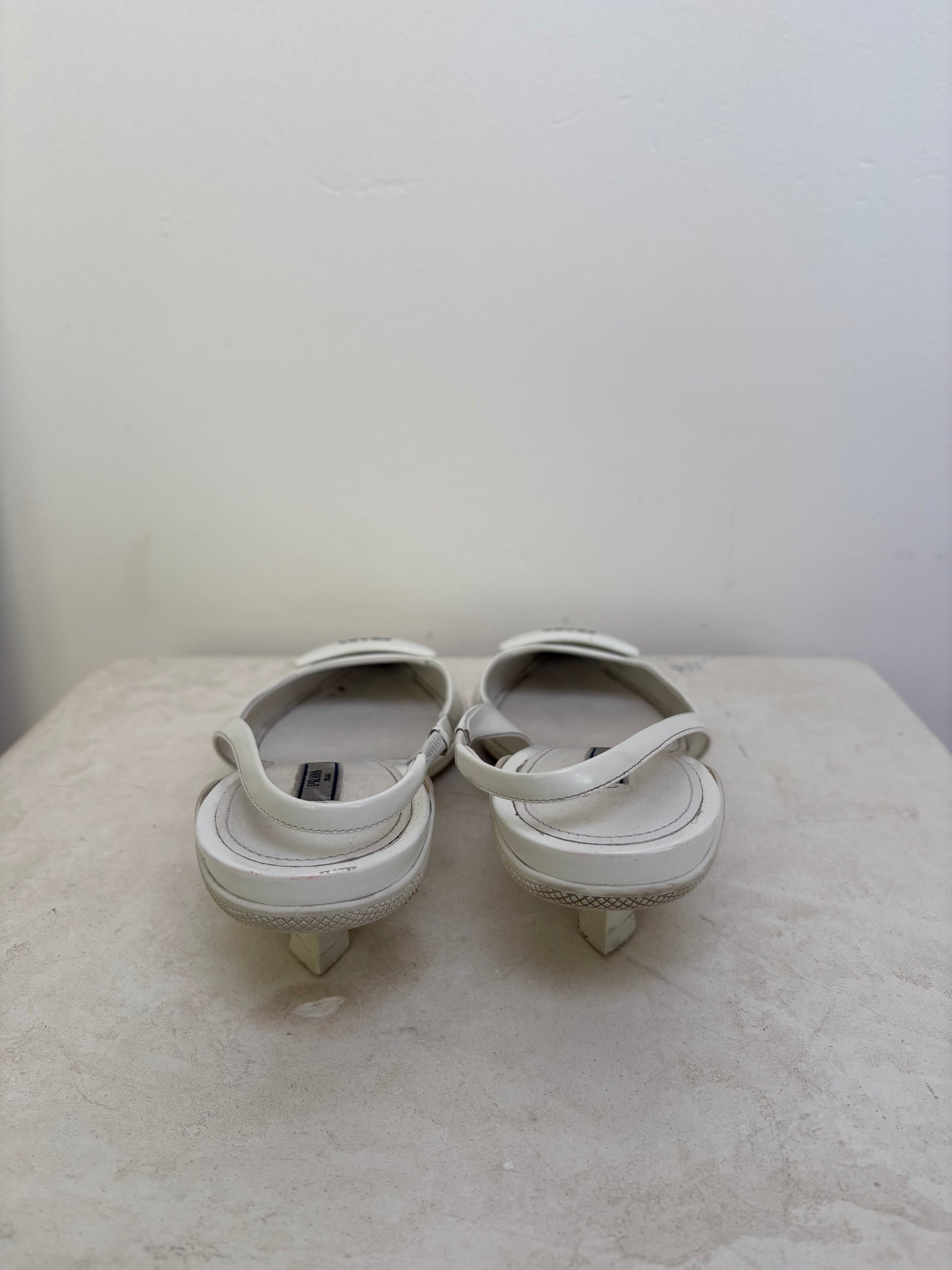 Prada Pointed Slingback Pumps In White, 38
