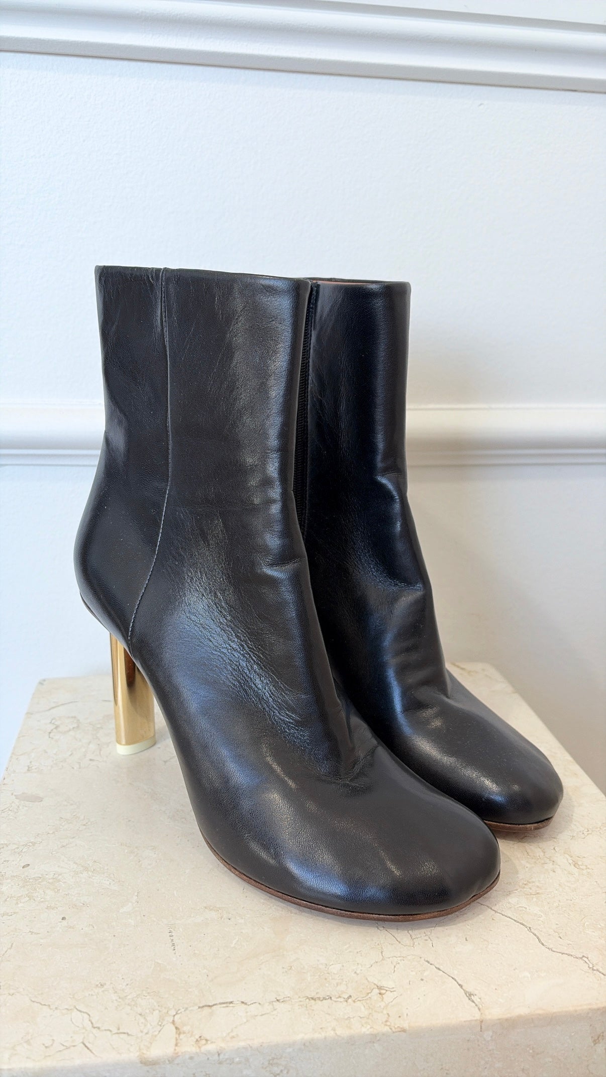 Ventements Black Leather Boots With Gold Tone Heel, 40