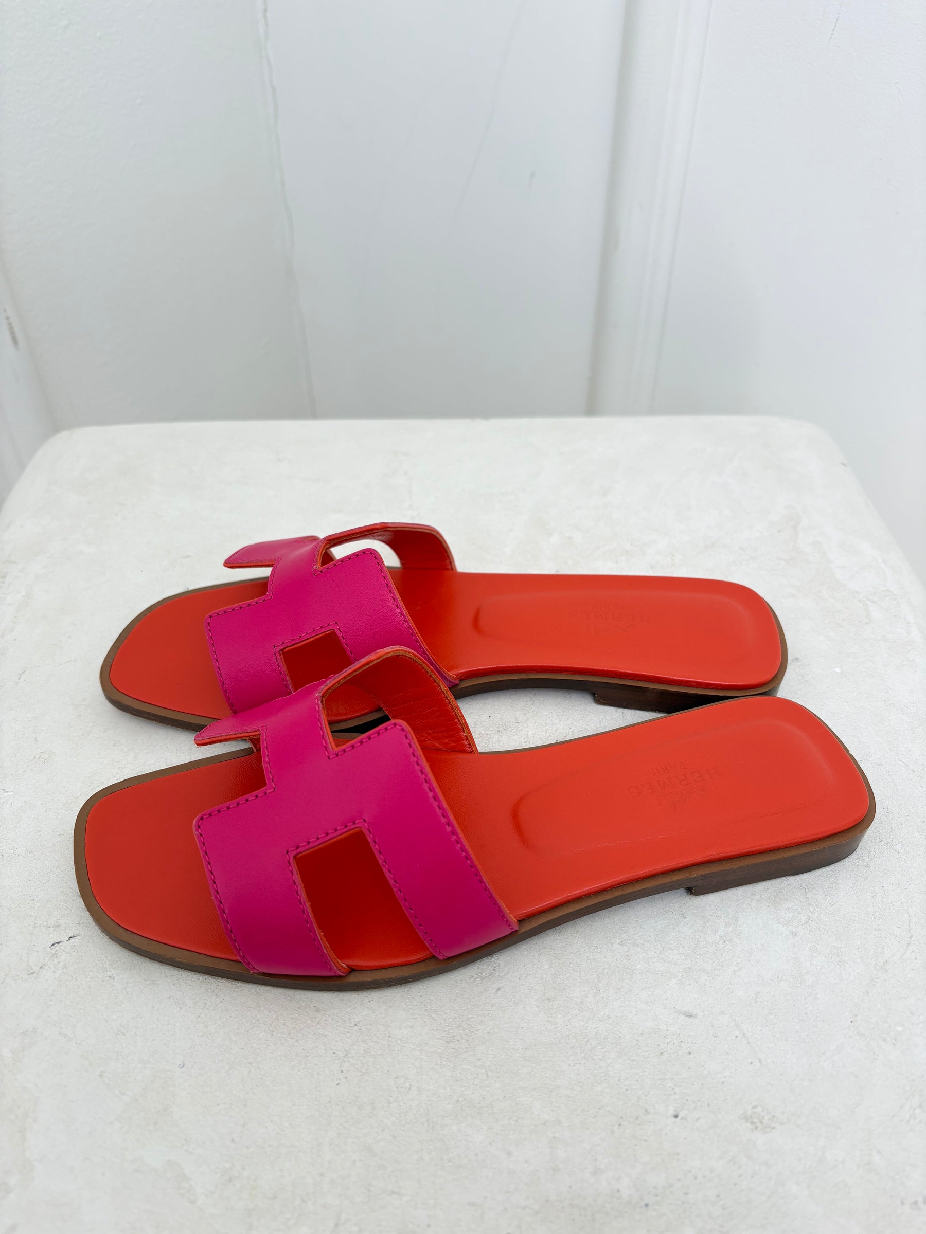 Hermès Oran Sandals Rose Flash Orange, 36