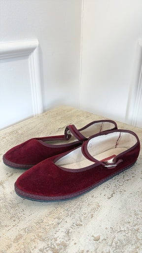 ViBi VENEZiA Marroon Velvet Mary Jane Flats, 40