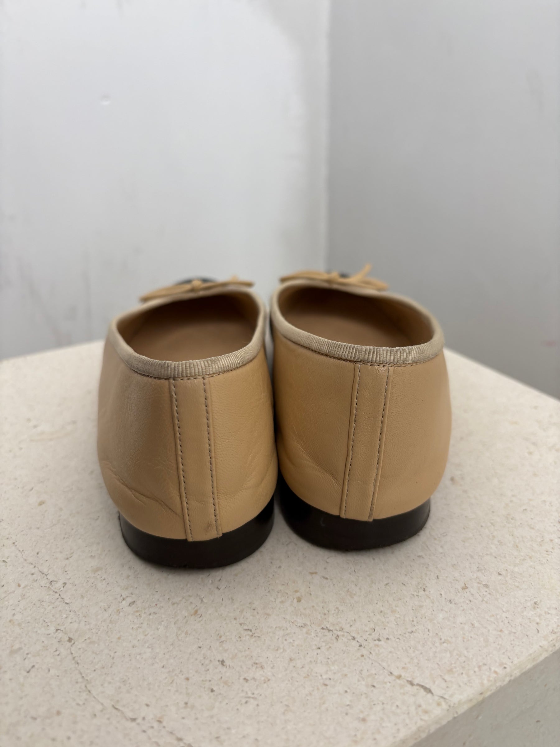 Chanel Beige Black Ballet Flats, 38