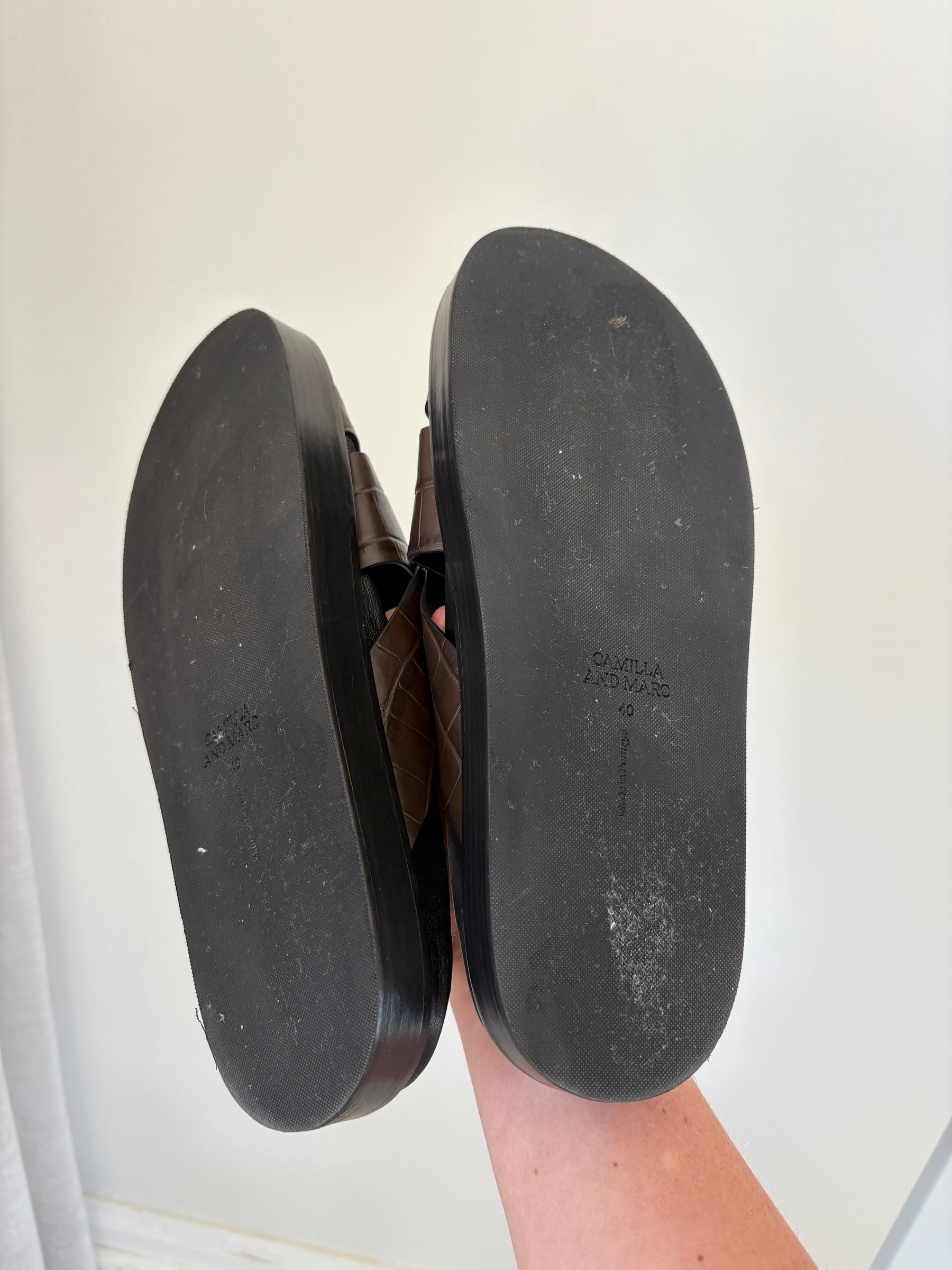 Camilla and Marc Brown Croc Embossed Leather Slides, 40