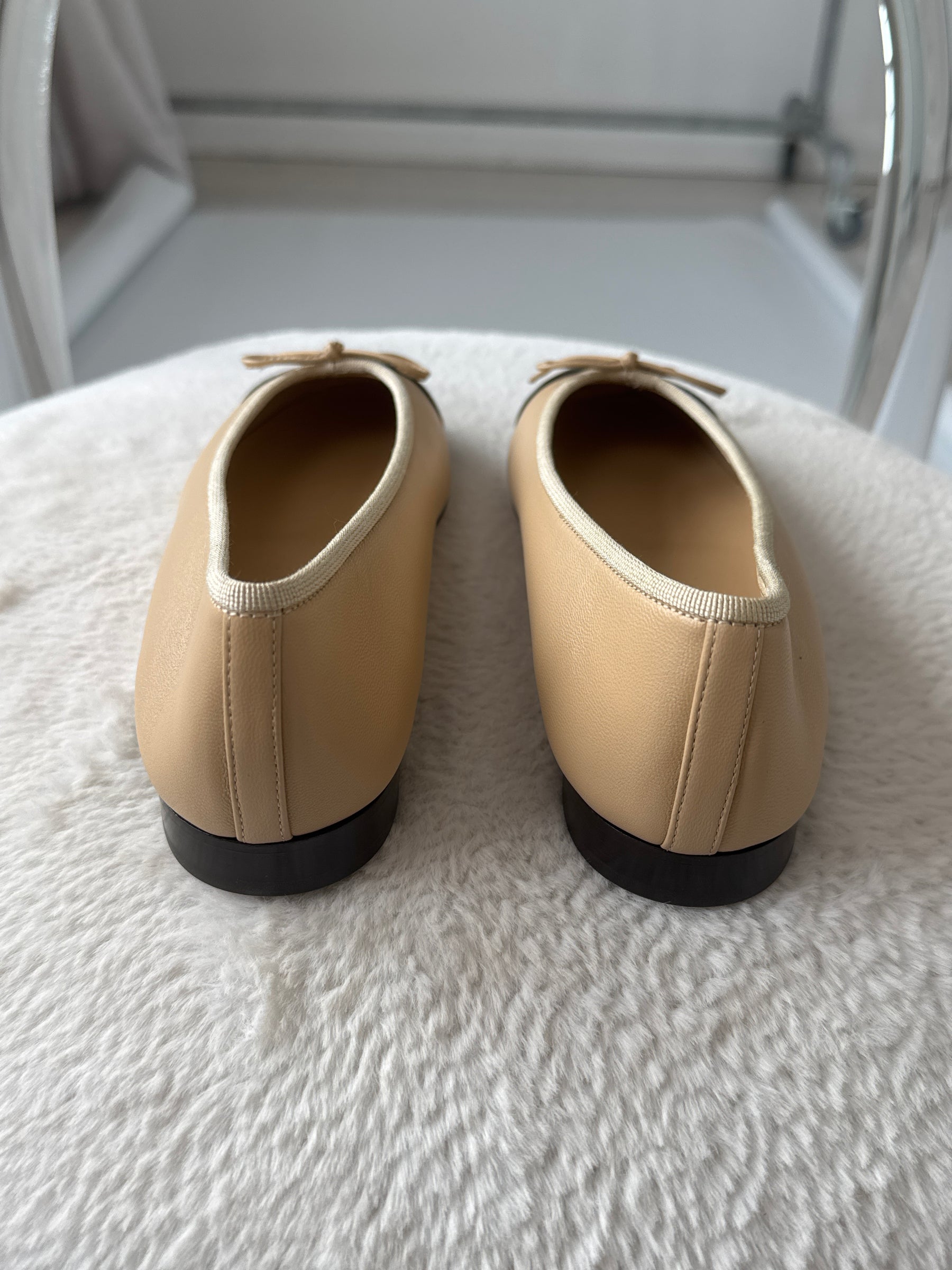 Chanel Beige and Black Ballet Flats, 39 C