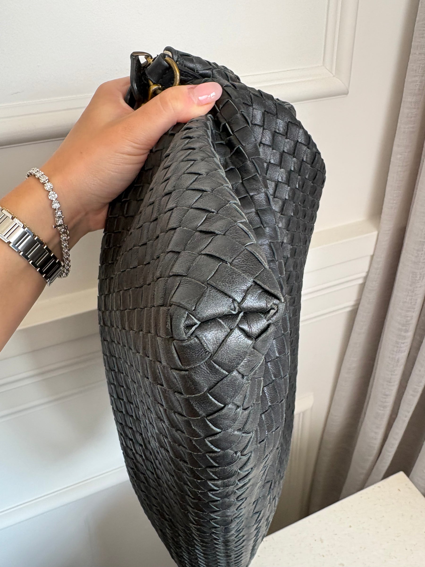 Bottega Veneta Intrecciato Large Zipped Tote