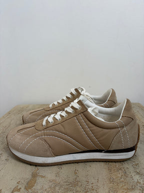 Totême Beige Nylon and Suede Quilted Runner, 37