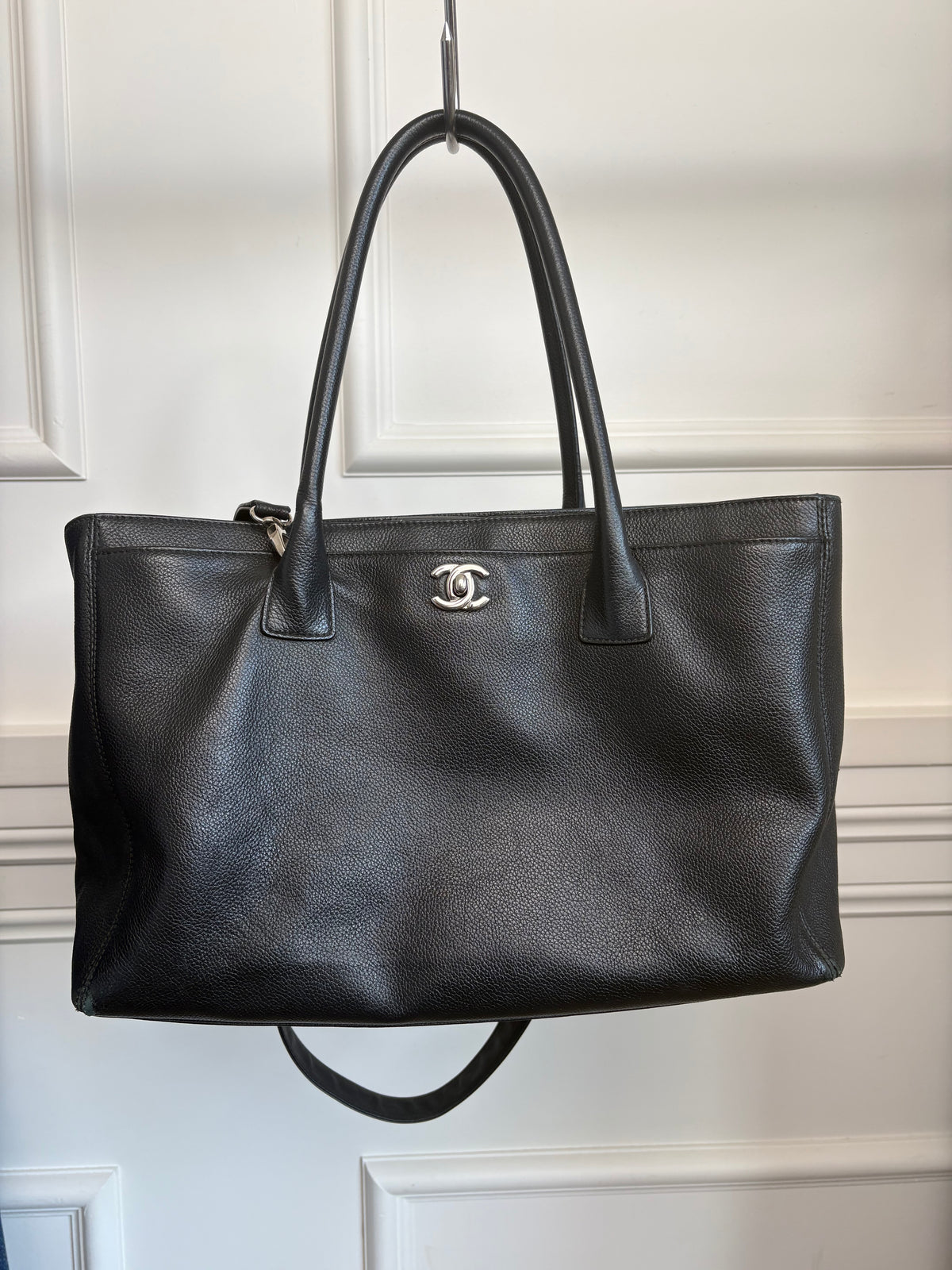 Chanel Black Caviar Leather Executive Cerf Tote