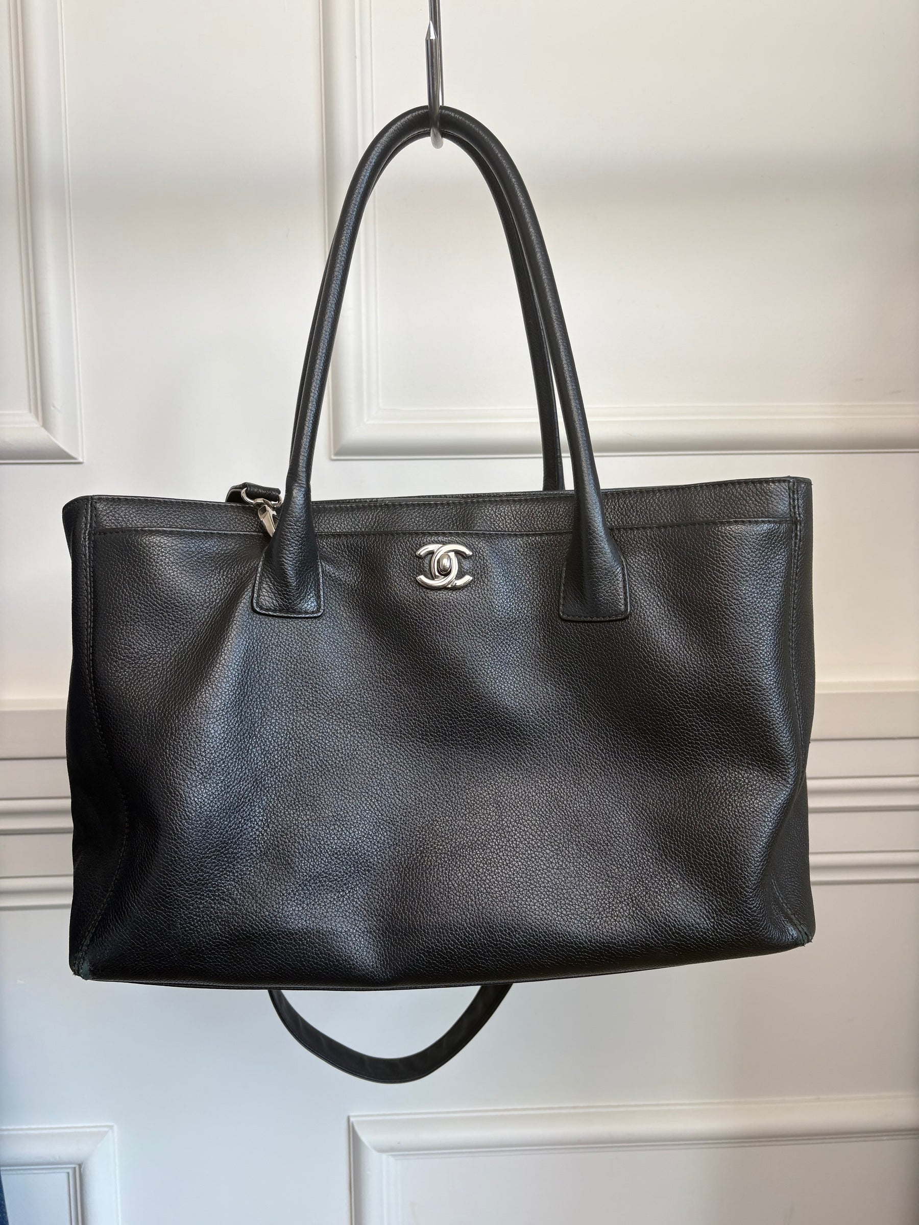 Chanel Black Caviar Leather Executive Cerf Tote