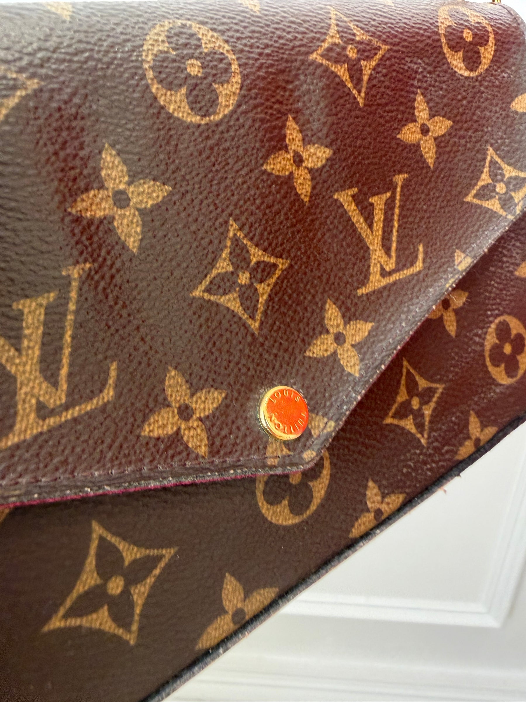 Louis Vuitton Felicie Pochette Monogram Cross Body Pouch