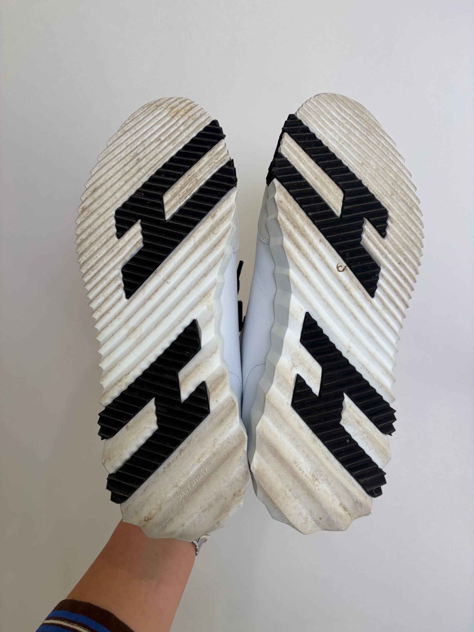 Hermès White Leather Bounce Sneaker with Black Details, 40