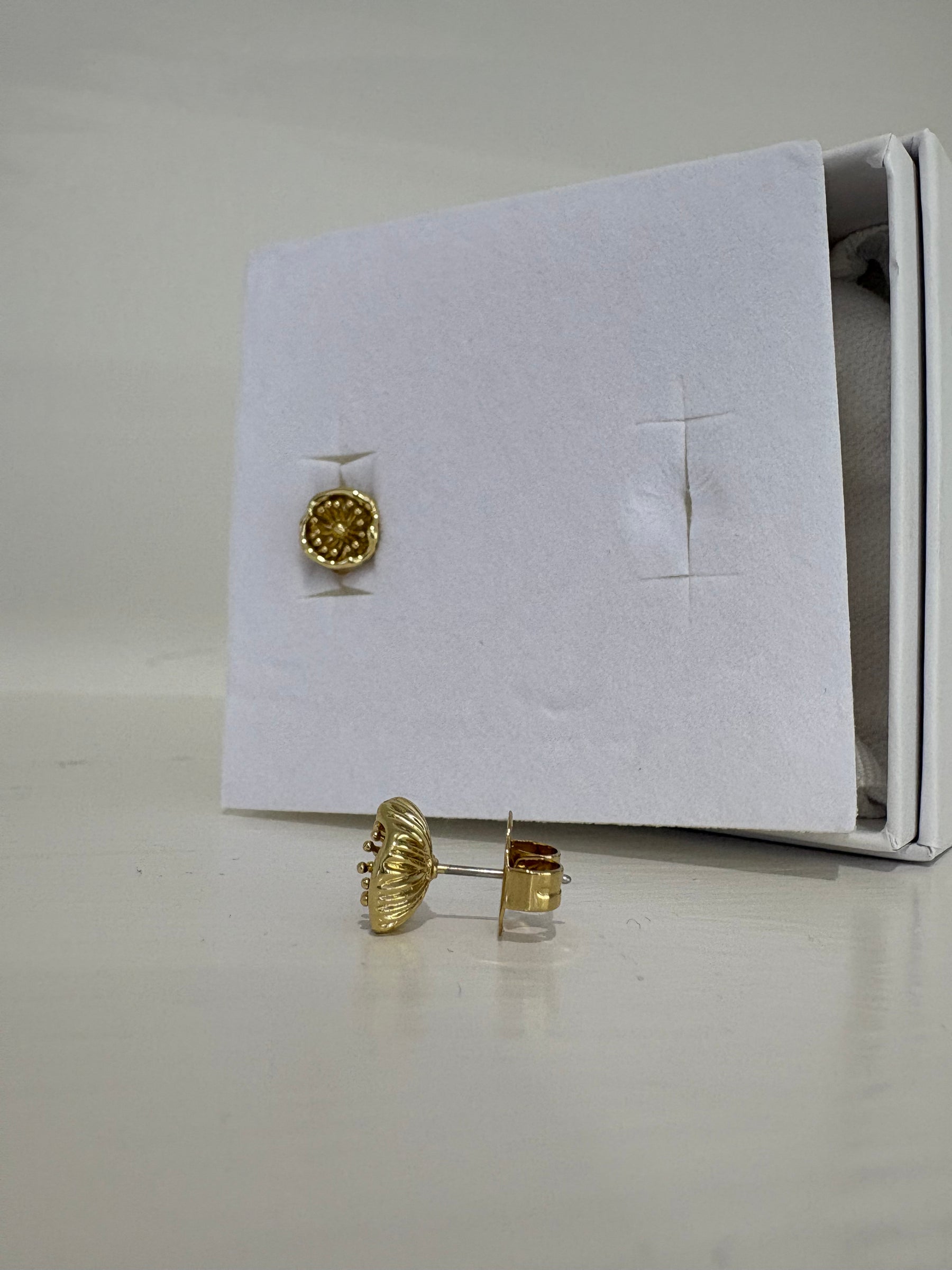 Scanlan Theodore Gold Tone Poppy Stud Earrings
