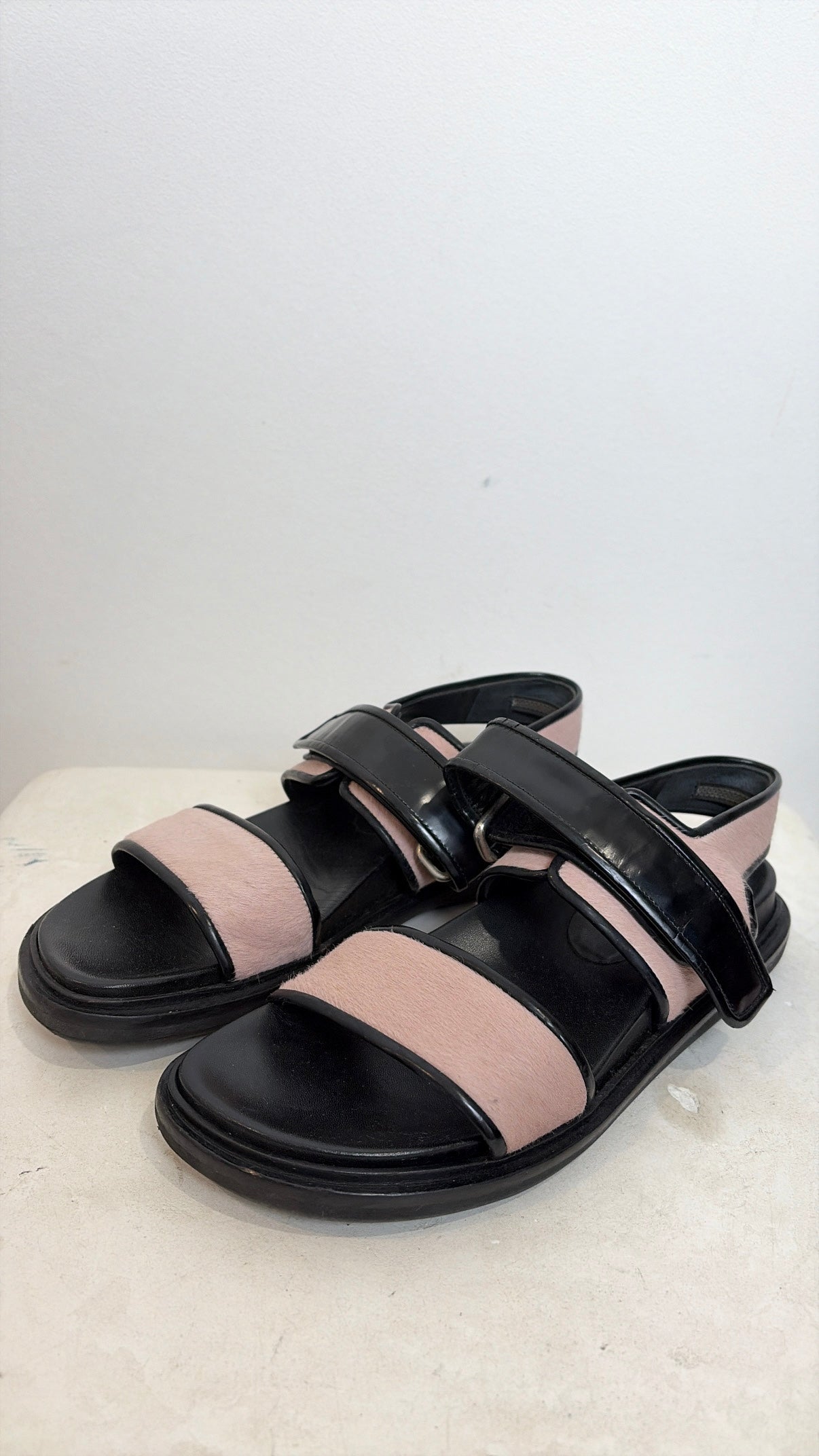 MARNI Fussbett Double Strap Sandals Pink Pony Hair, 37