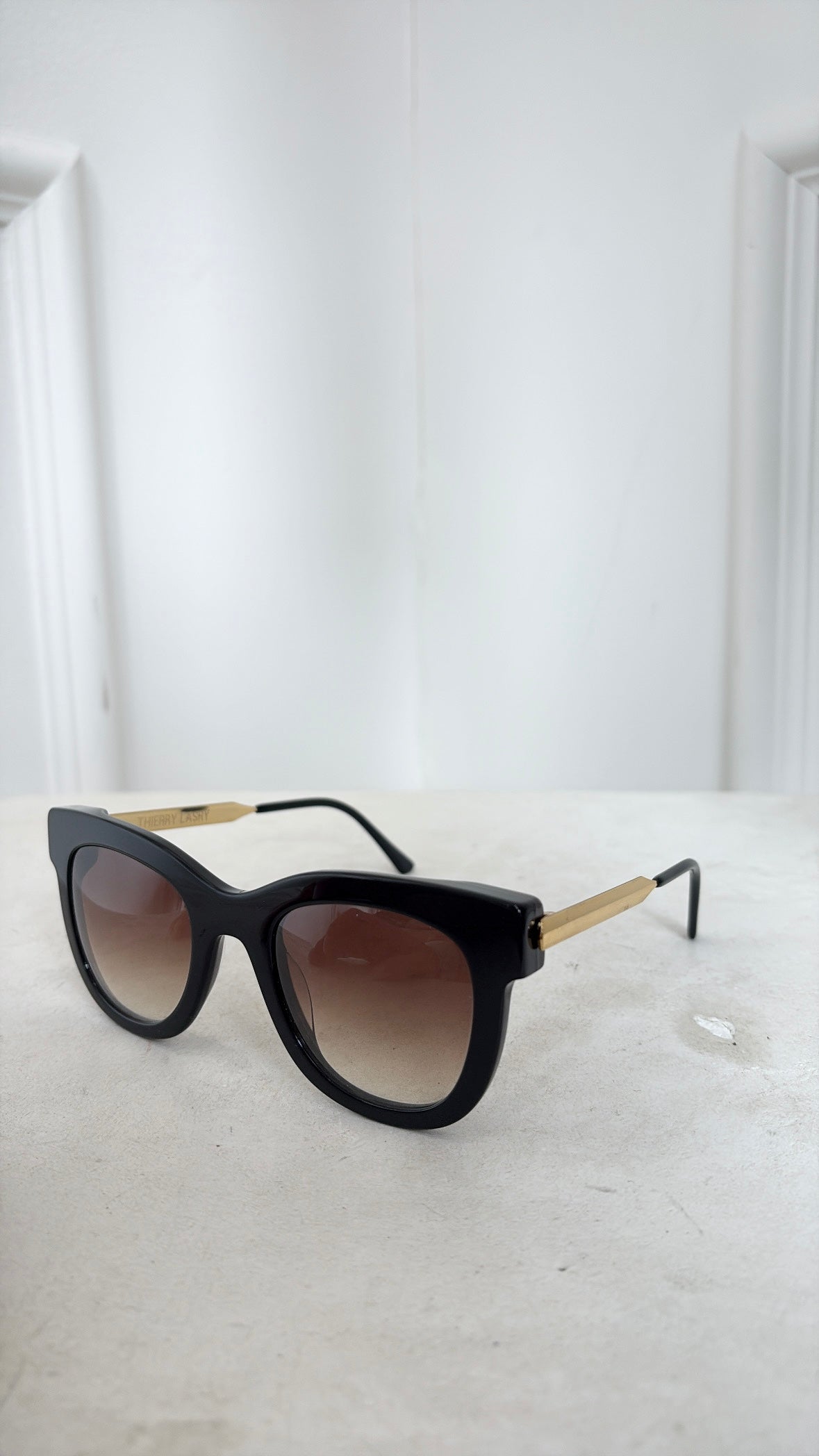 Tierry Lasry Sexxxy Sunglasses Black With Gold Hardware