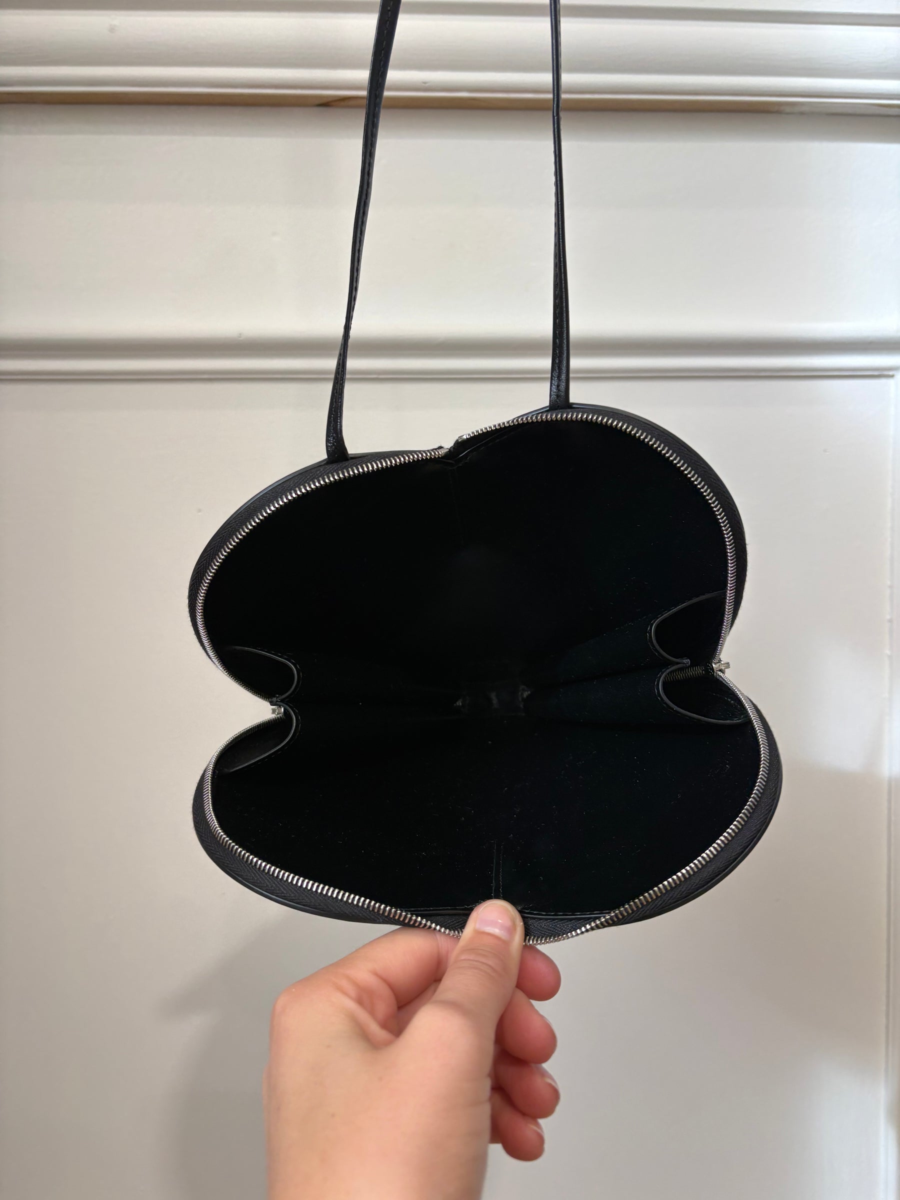 Alaïa Le Coeur Heart Shaped Bag Black