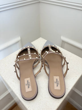 Valentino Garavani Blue and Beige Patent Pointed Rockstud Flats, 40