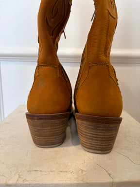 FLANNEL Tan Sued Cowboy Boots, 37