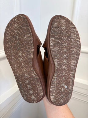 Marni Fussbett Criscross Sandal In Gold Brown, 35