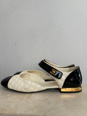 Chanel Lambskin and Patent Calfskin Ivory And Black Mary Jane Shoes, 39.5 C