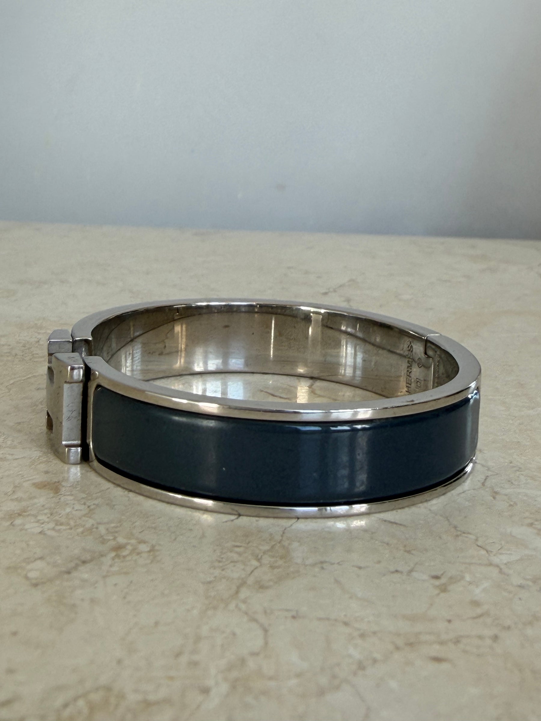 Hermès Clic H Bracelet Grey Enamel And Silver