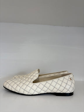 Chanel Cream And Black Quilted Leather Loafer, 39C