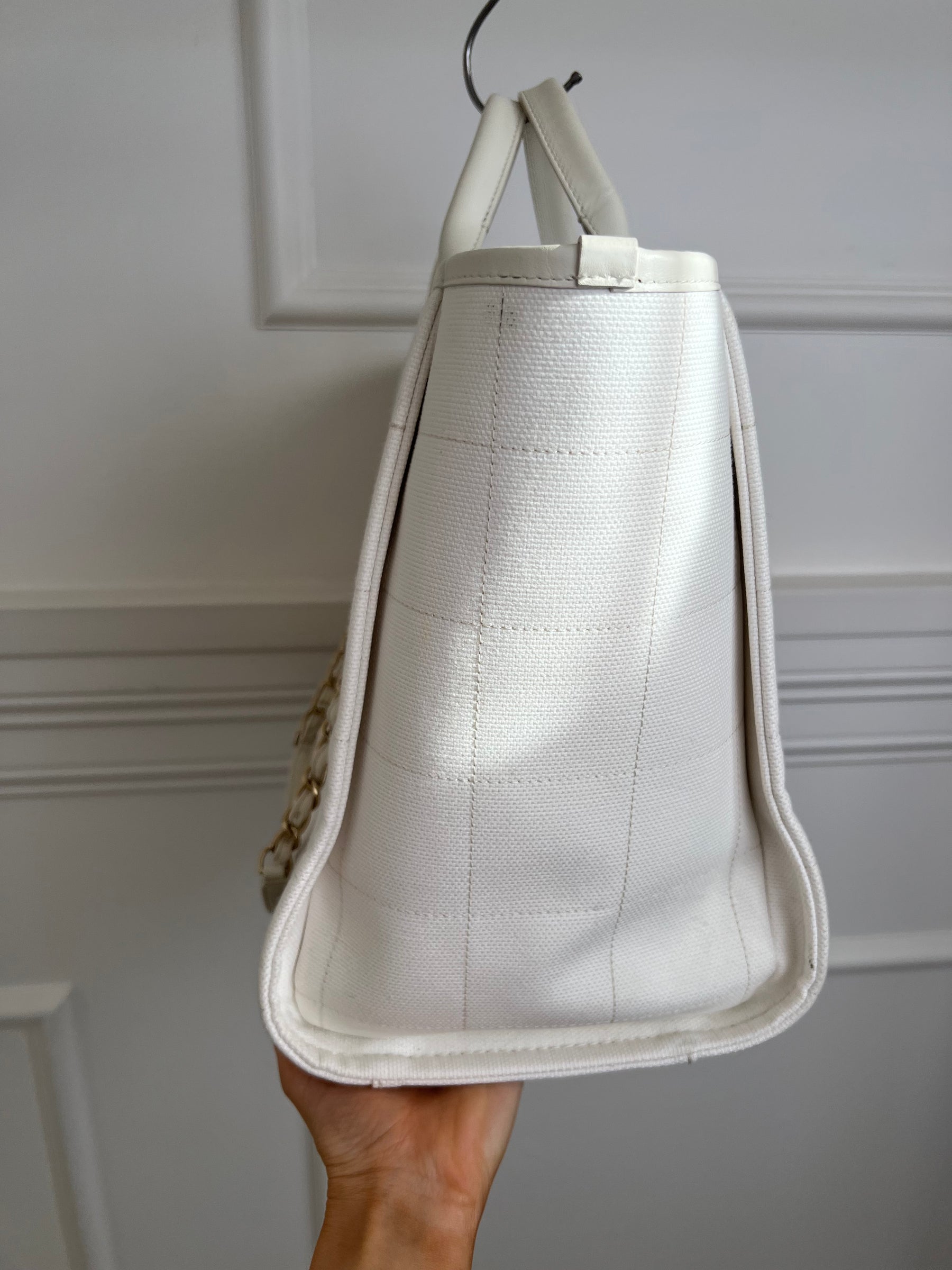 Chanel White Canvas and Lether Trimmed Deuville Tote