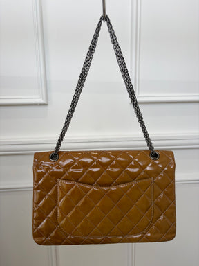 Chanel Reissue 2.55 Patent Bag Silver Hardware In Whiskey