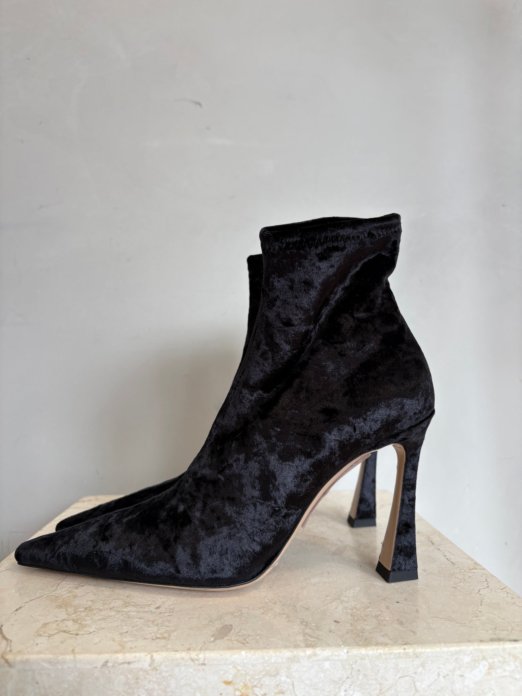 Scanlan Theodore Black Velvet Ankle Boots, 37