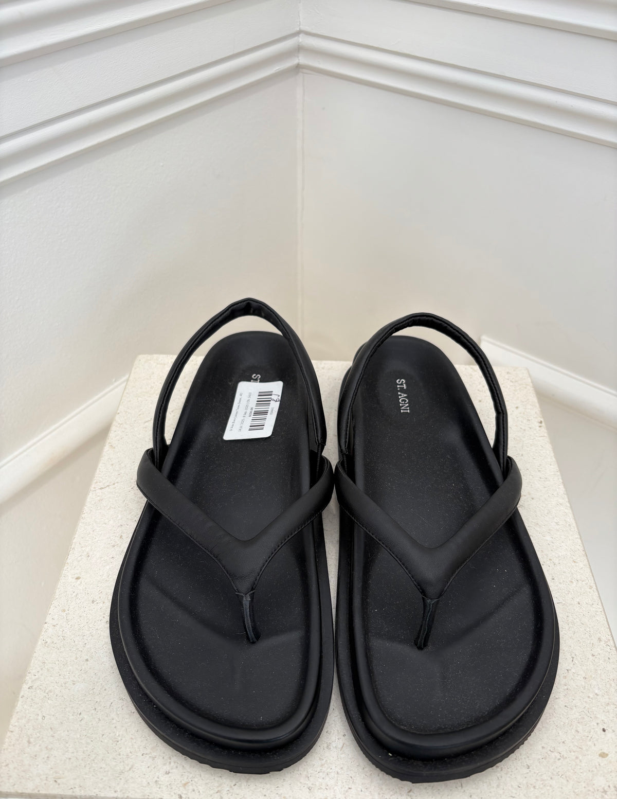 St Agni Black Leather Thong Sandal, 40