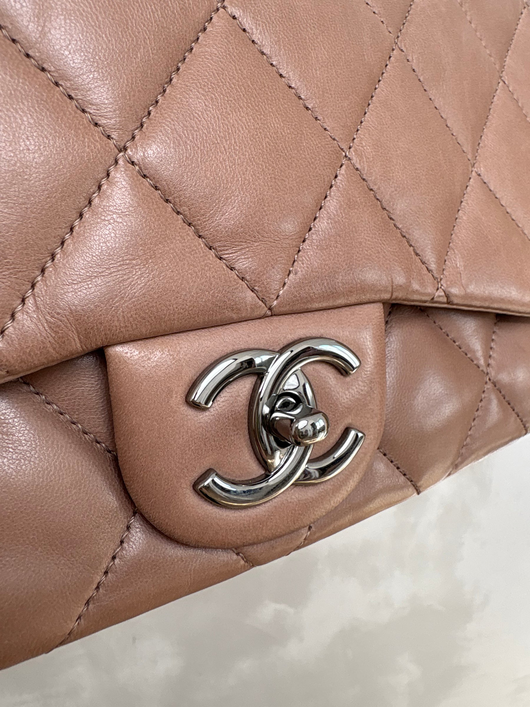 Chanel Accordian Flap Bag In Quilted Lambskin Light Brown