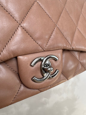 Chanel Accordian Flap Bag In Quilted Lambskin Light Brown