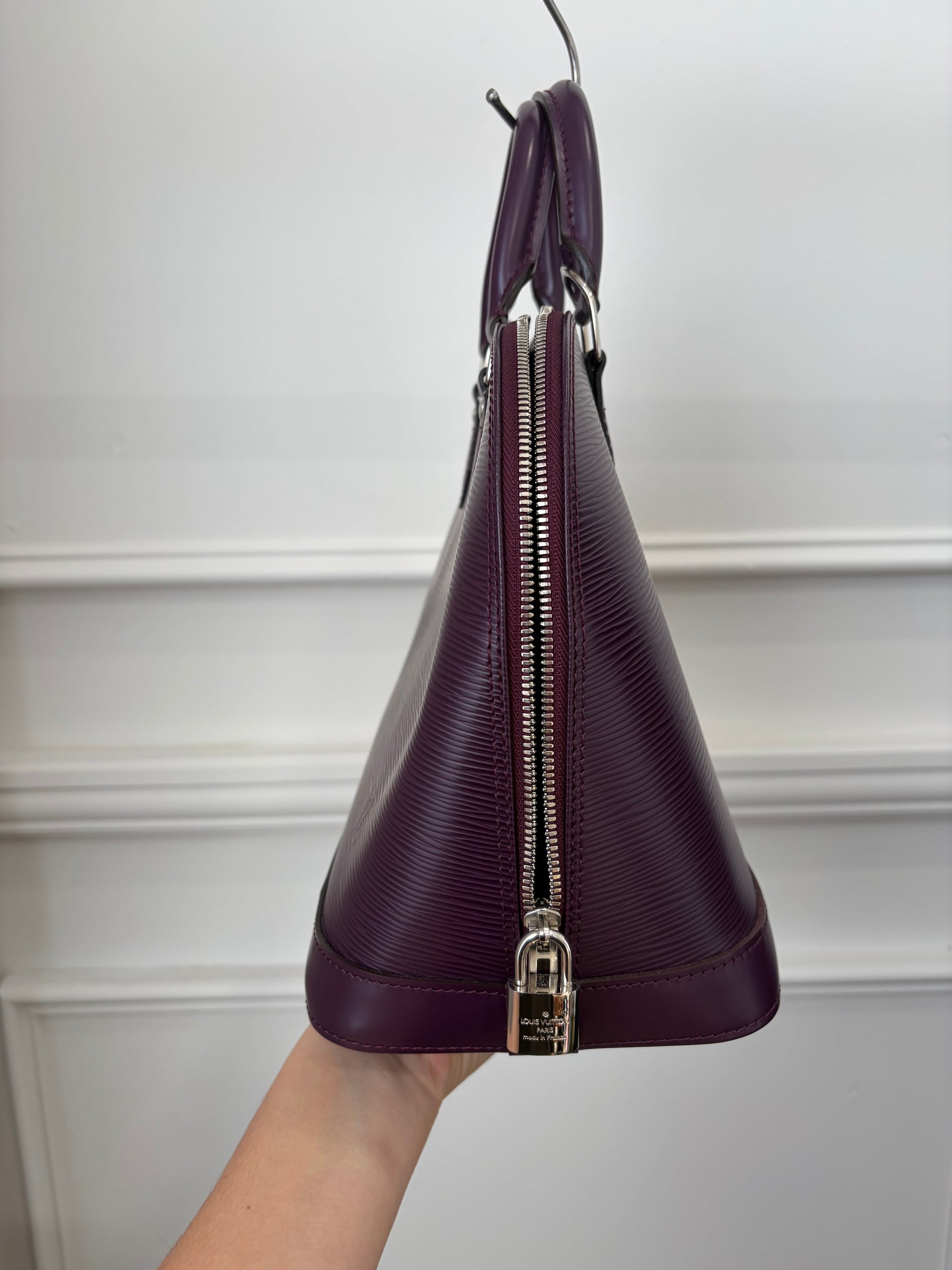 Louis Vuitton Aubergine Epi Leather Alma Bag MM