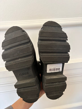 GANNI Black Leather Chelsea Boots, 36