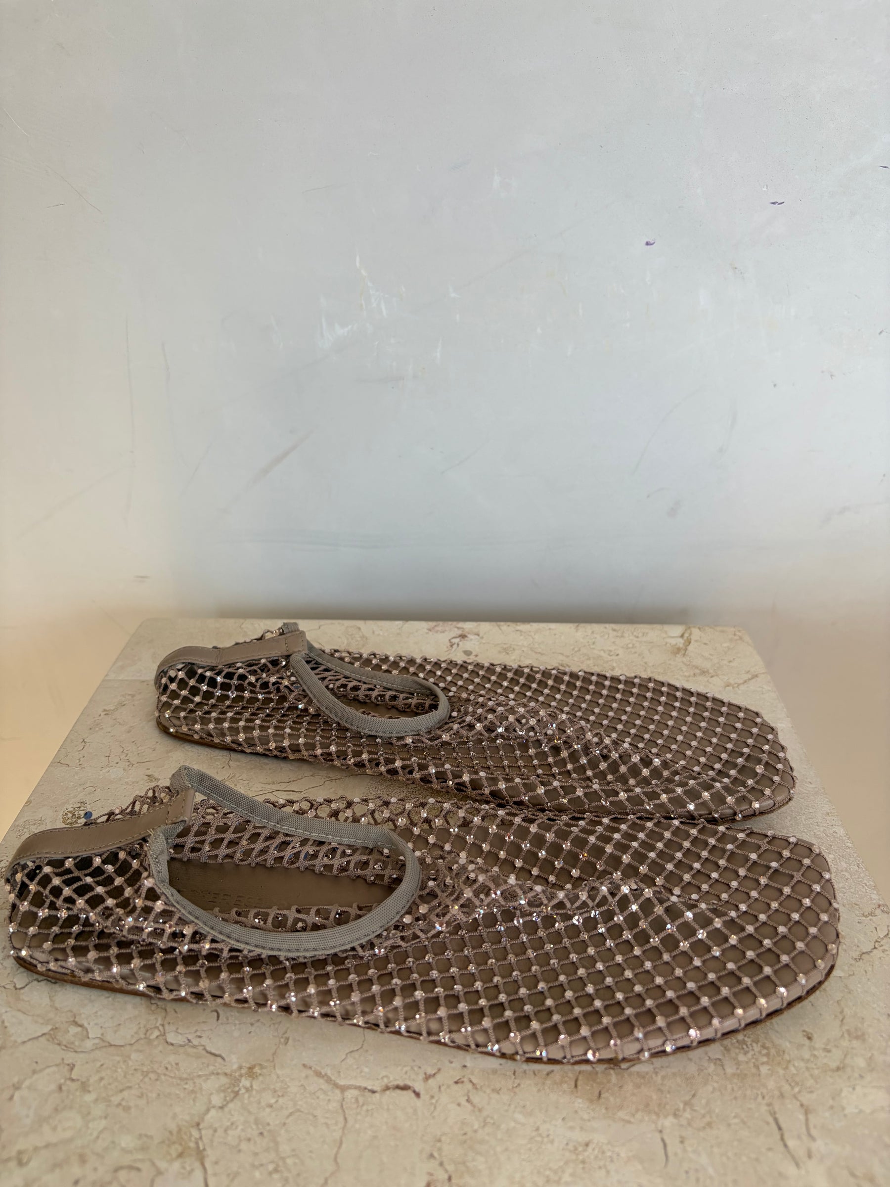 Christopher Esber Minette Mesh Flats Flats In Shell, 39