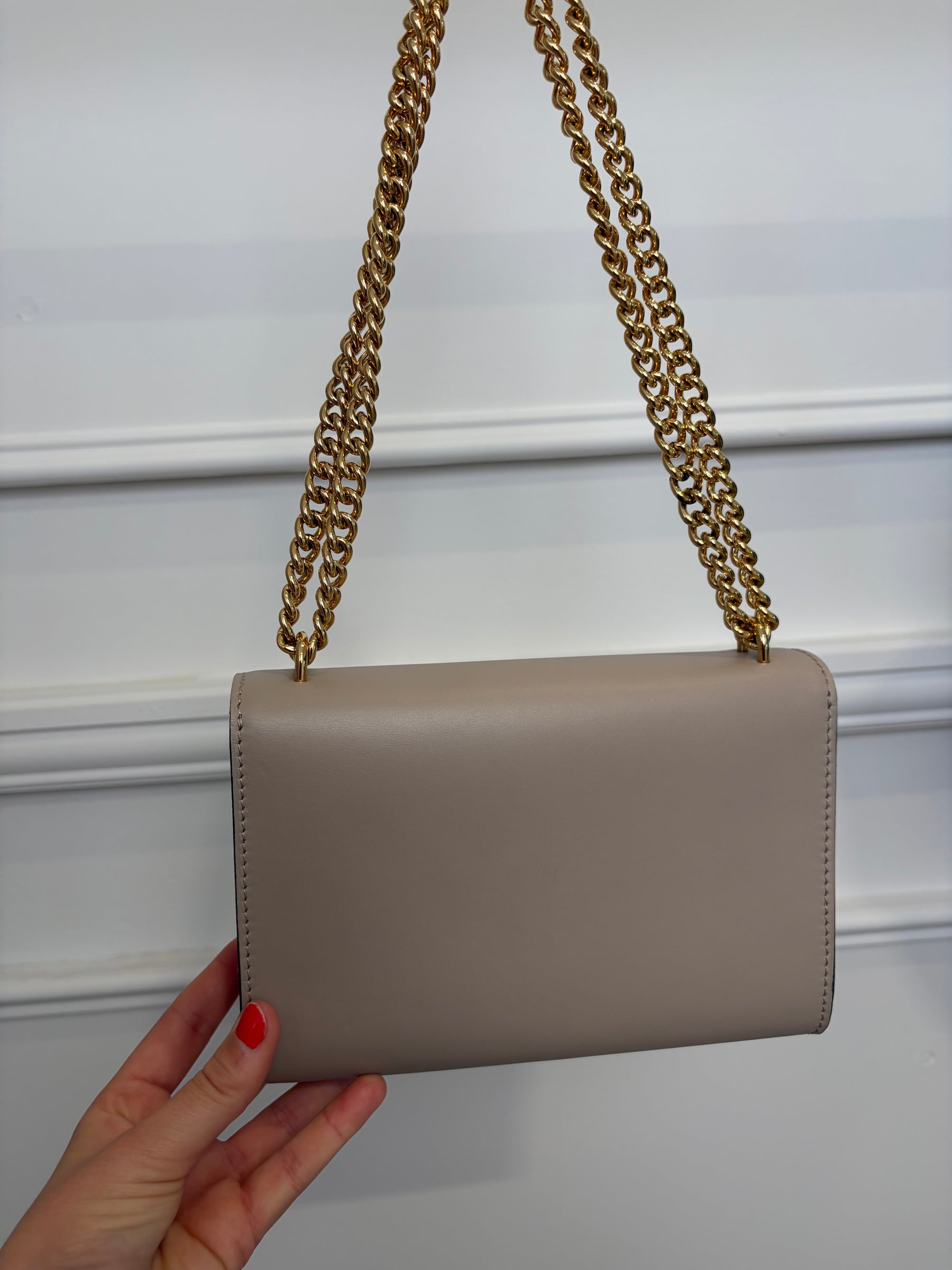 Louis Vuitton MM Louis Pochette In Smooth Leather Taupe Gold HW