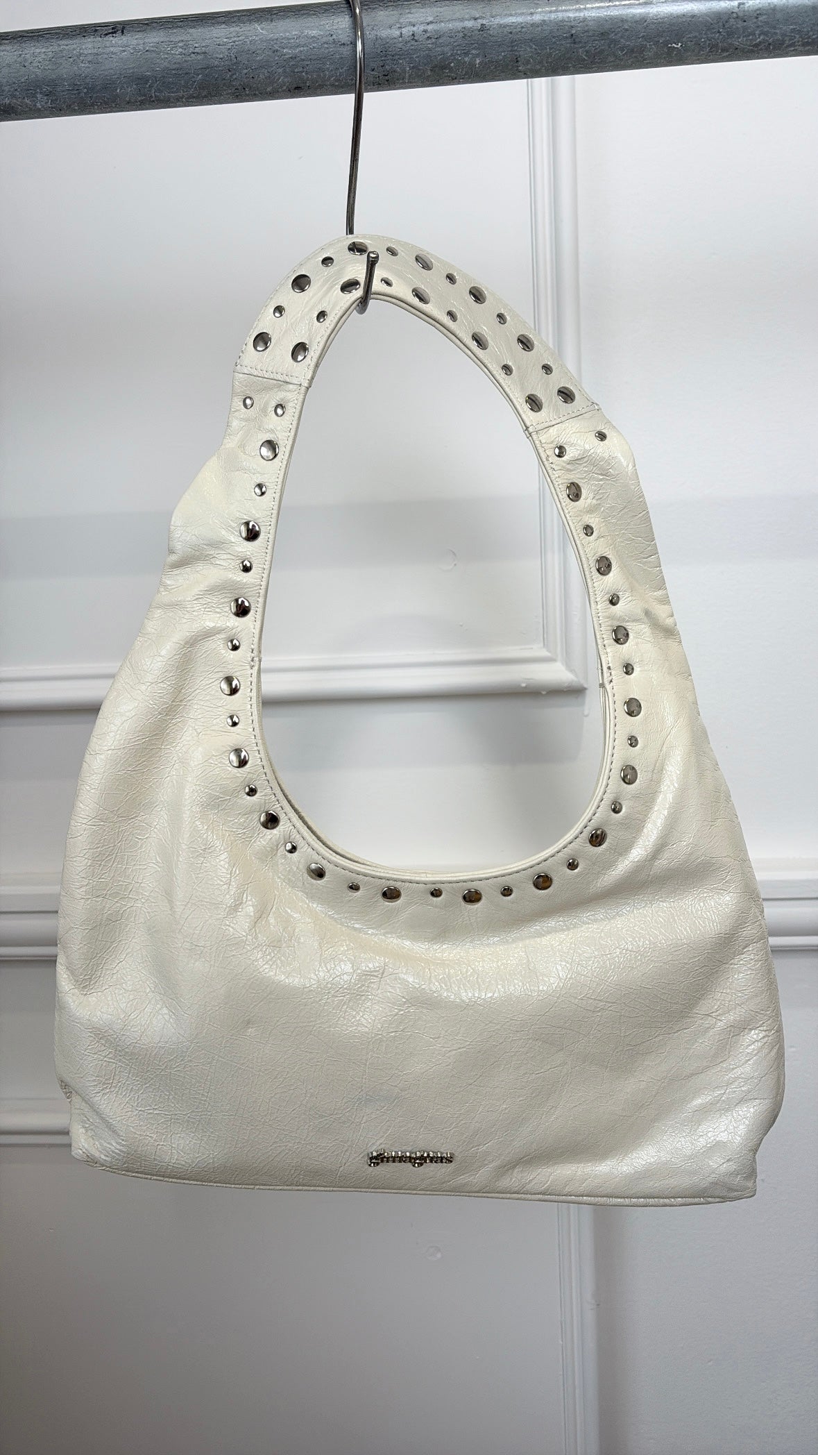 gimaguas Cream Leather Studded Shoulder Bag