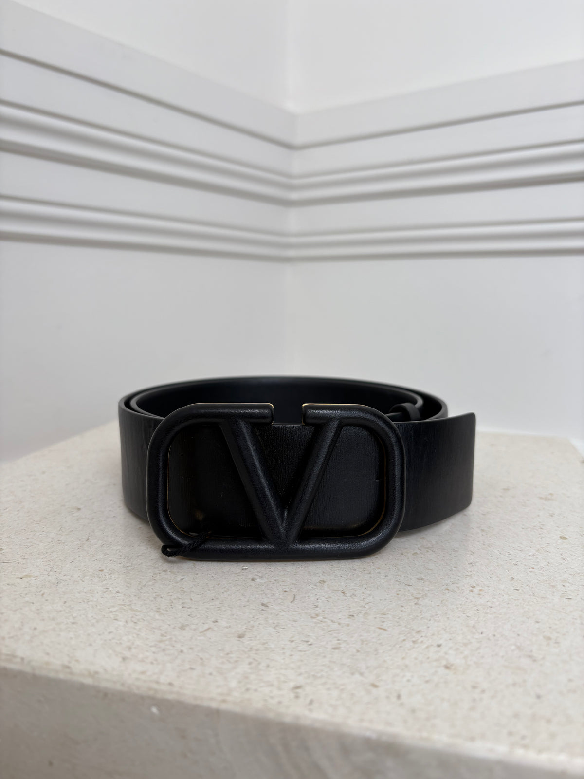 Valentino Garavani Black on Black Leather Logo Belt, 80