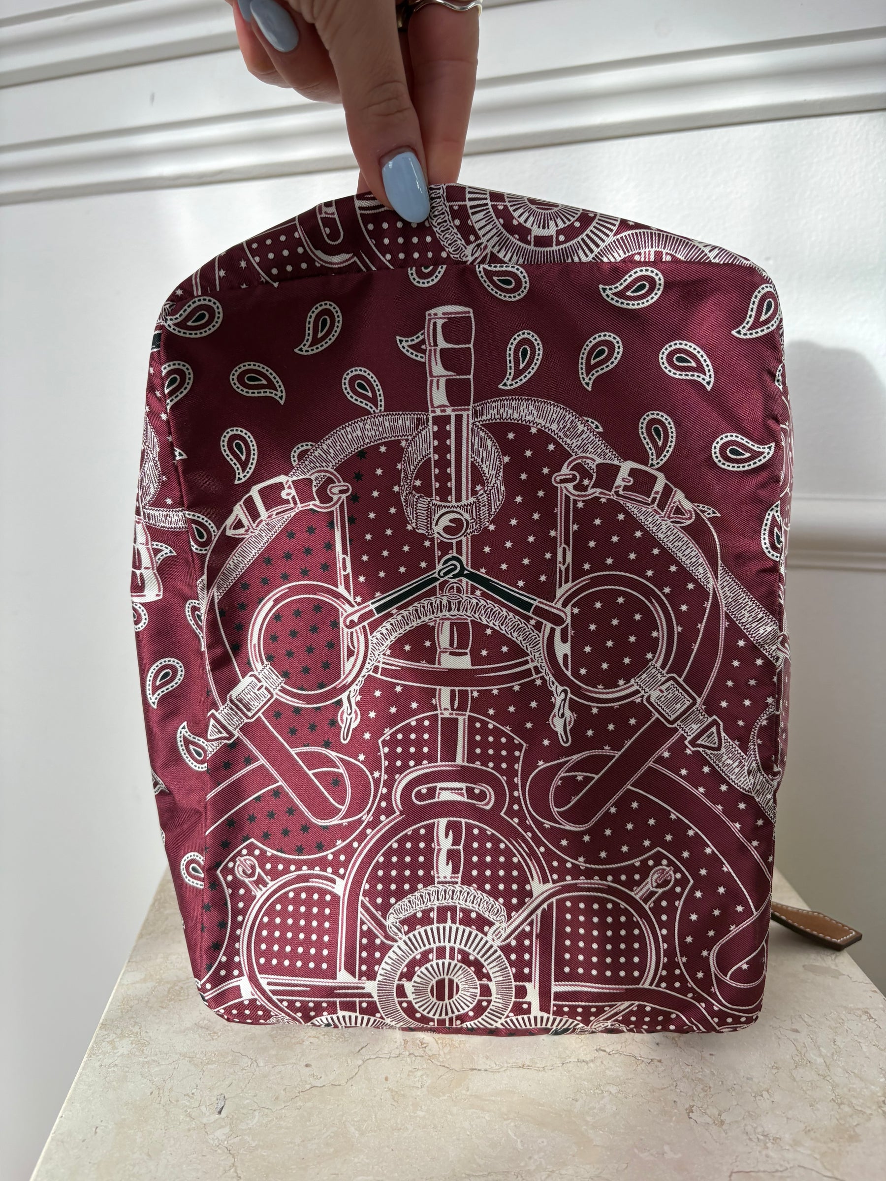 Hermès Silk Travel Cube Bordeaux