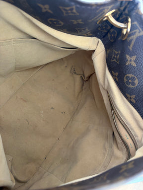 Louis Vuitton Canvas Monogram Artsy Bag