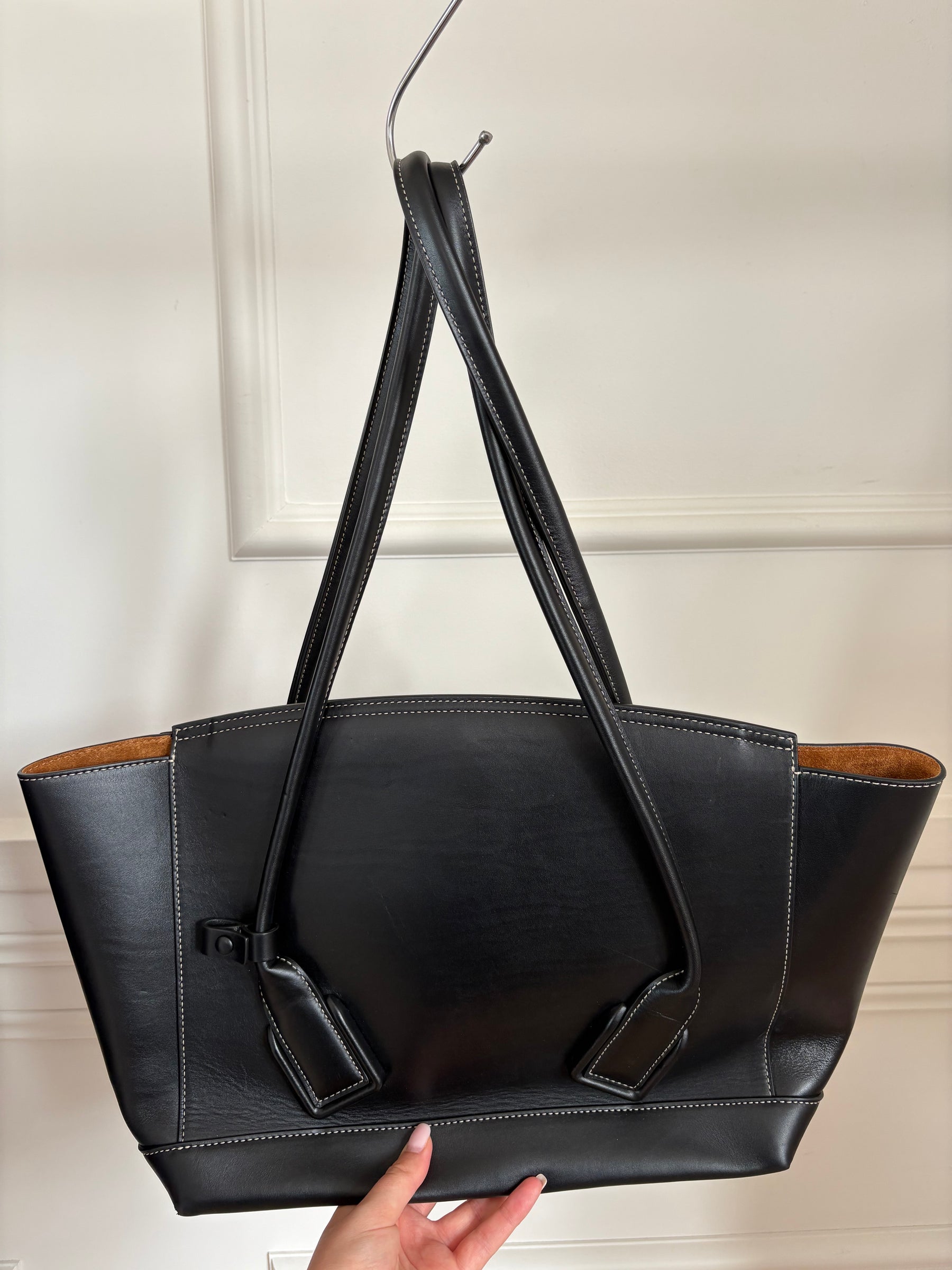 Bottega Veneta Black Leather Arco Shoulder Bag