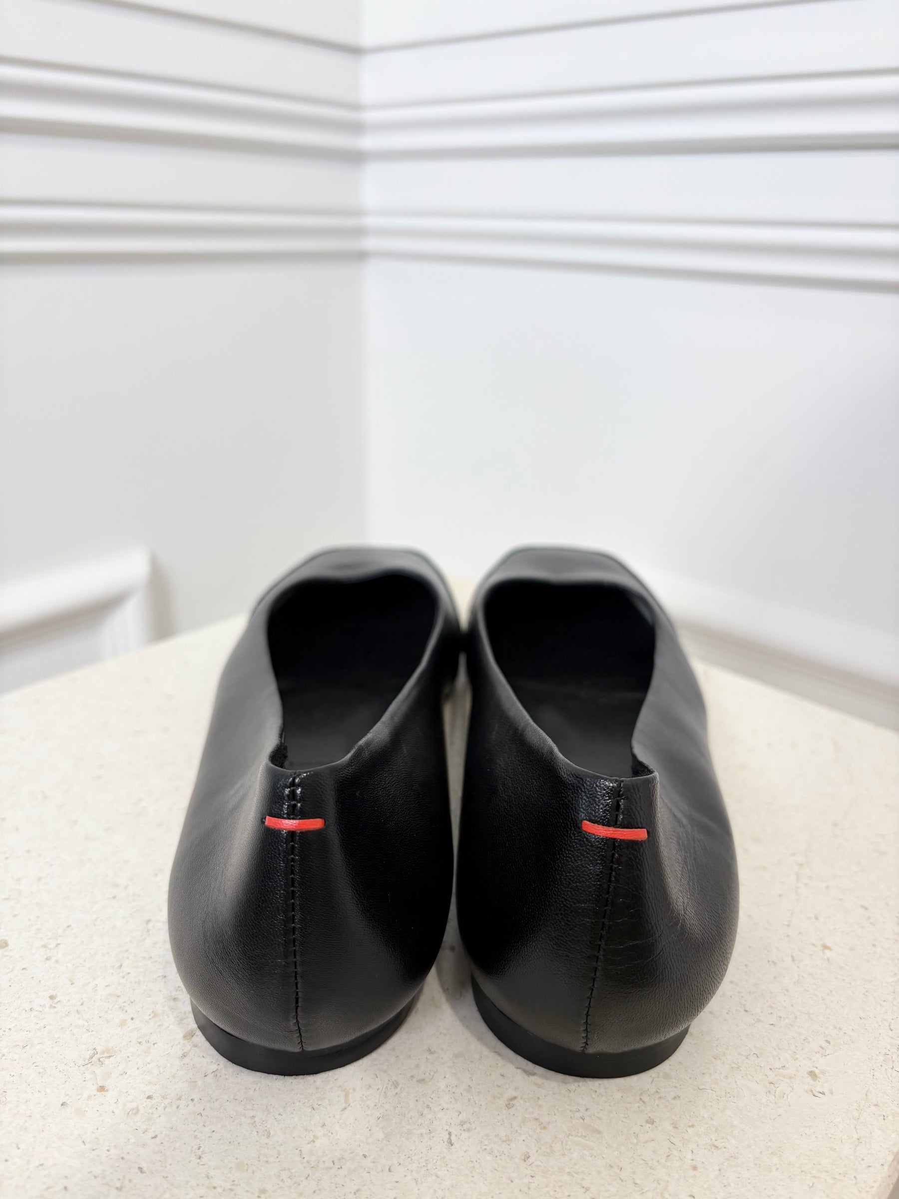Aeyde Black Ballet Flats, 38