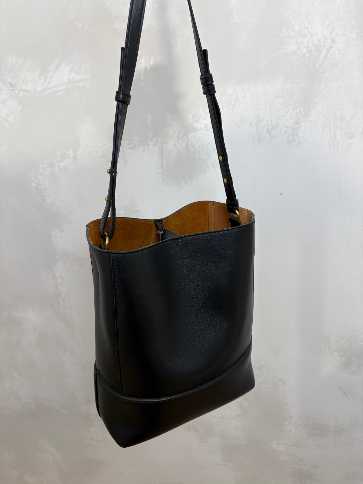 Bottega Veneta Black Leather Bucket Bag