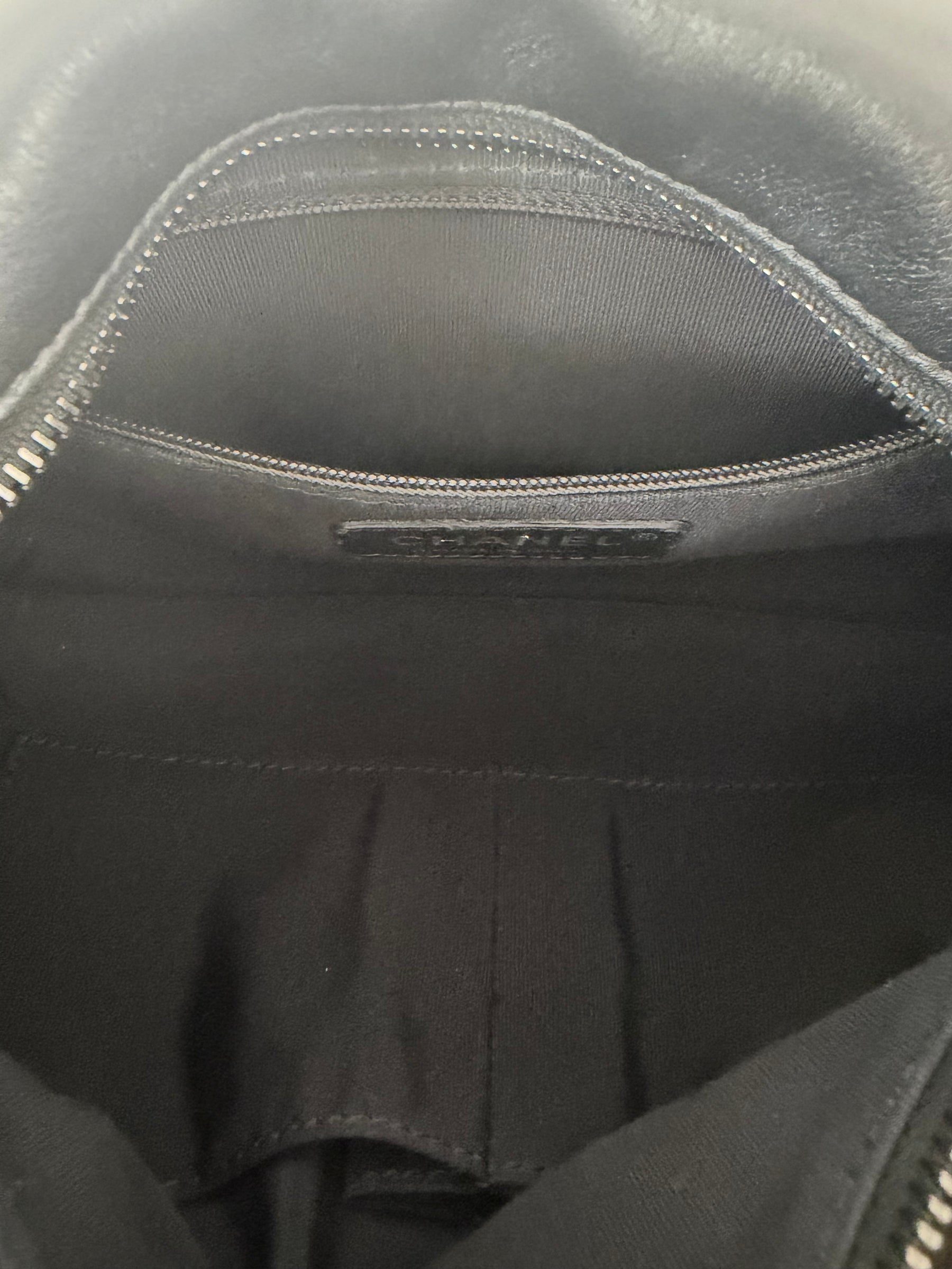 Chanel Black Calfskin Chain Signature Hobo Bag