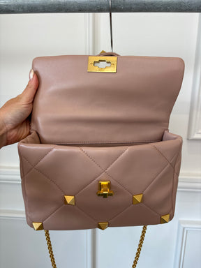 Valentino Garavani Roman Stud Leather Handbag With Shoulder Chain Blush