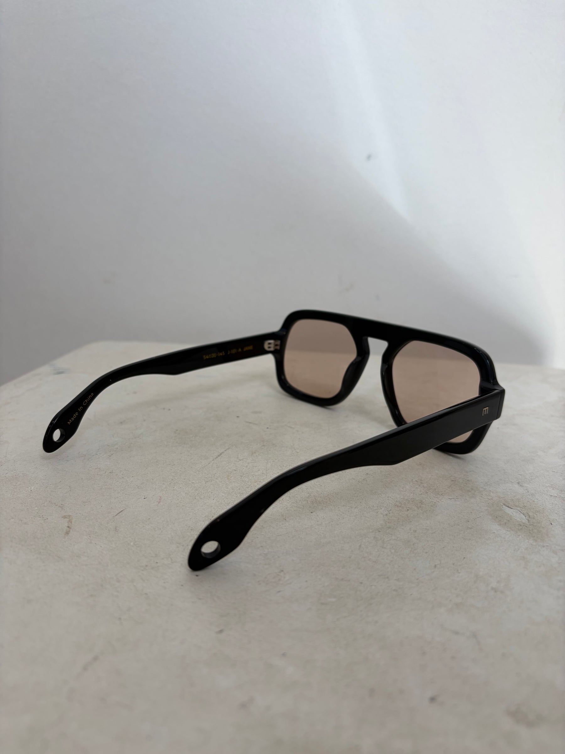 Elisa Johnson Black Pilot Sunglasses